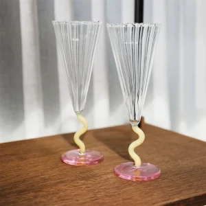 &Klevering - Elegante Champagneglass på Stett