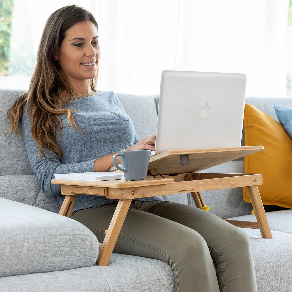 Sammenleggbart sidebord i bambus